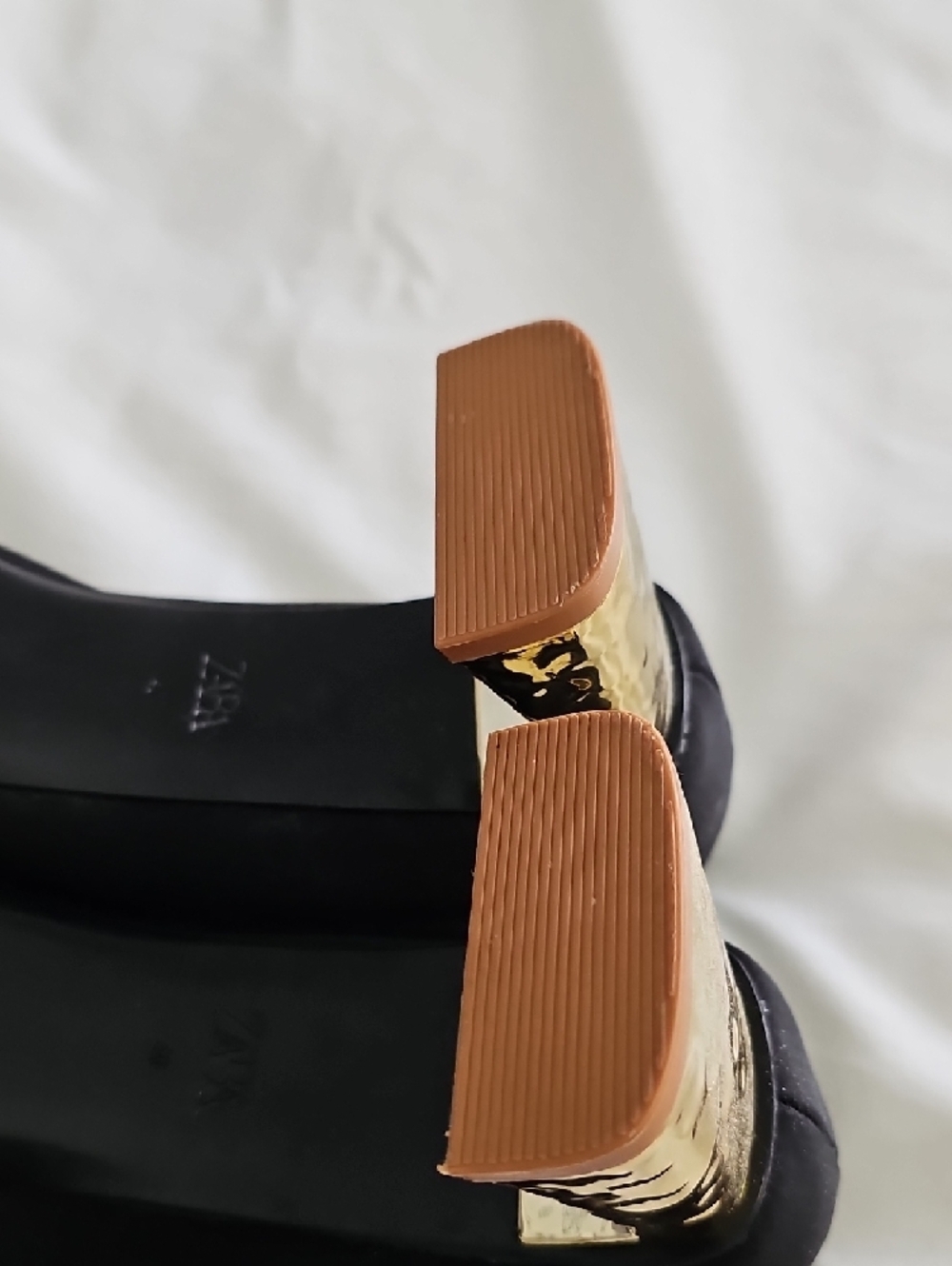 Zara Black Pointed Toe Pumps with Gold Block Heel - Picture 4 of 7